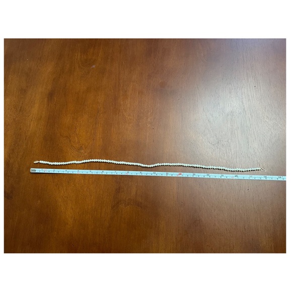 Pearl Necklace, Bracelet & Earrings Set - Picture 11 of 11